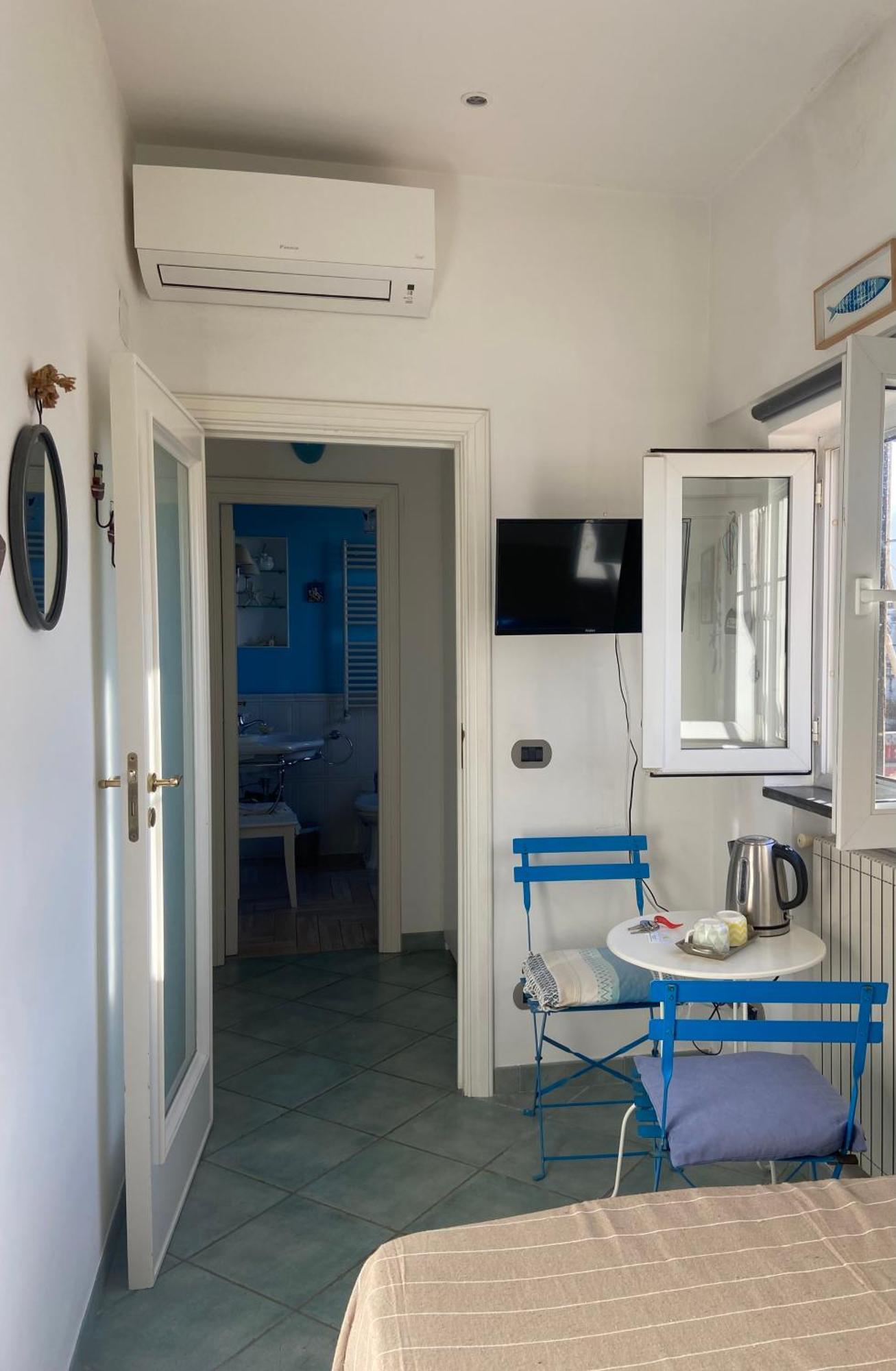 לינה וארוחת בוקר נאפולי La Casa Sui Tetti מראה חיצוני תמונה