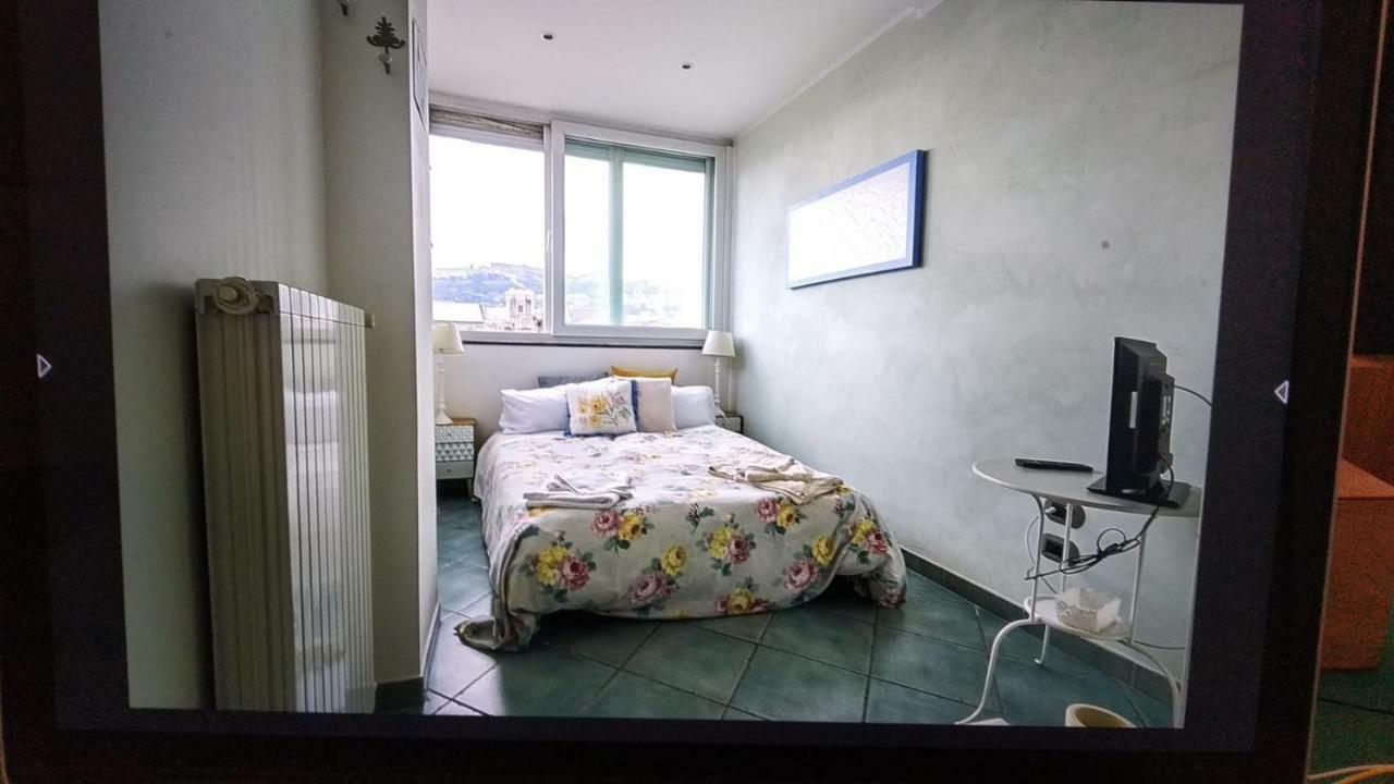 לינה וארוחת בוקר נאפולי La Casa Sui Tetti מראה חיצוני תמונה
